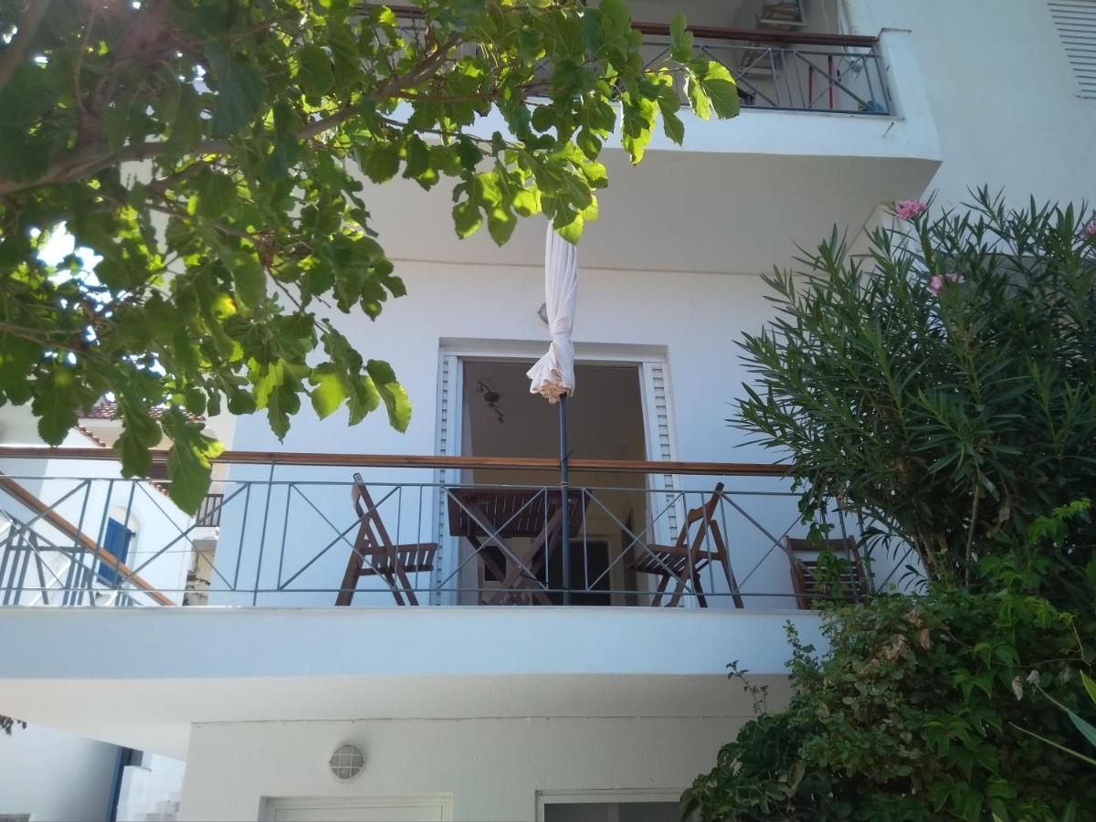 Armenistis Apartment エクステリア 写真